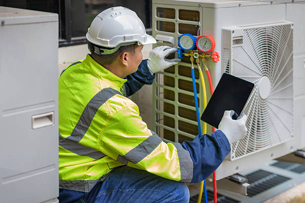 Professional Hvac technician working in Belding, MI